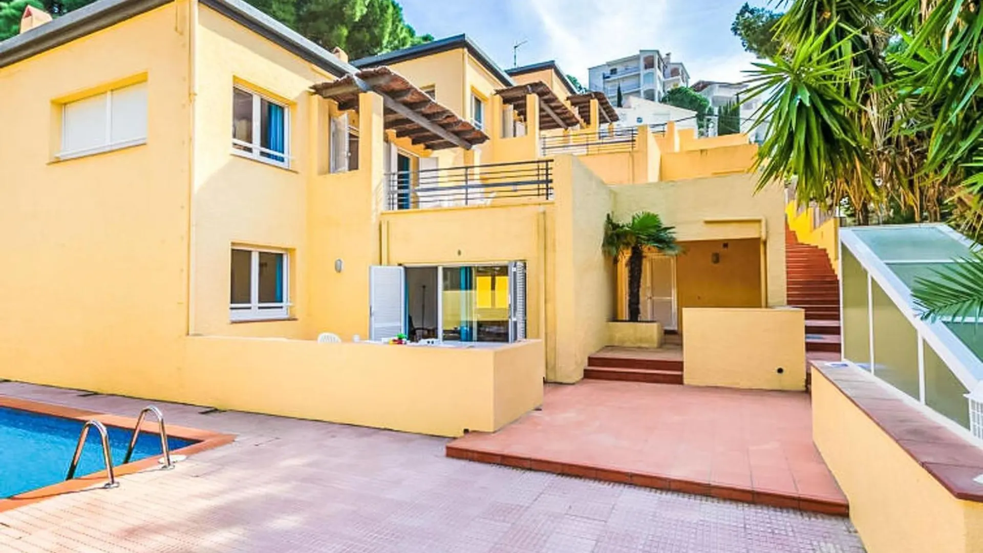 Global Velazquez - By Global Rental Holidays 8650 Roses