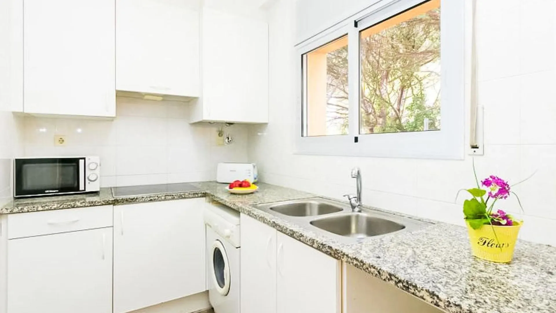 Global Velazquez - By Global Rental Holidays 8650 Roses Holiday home